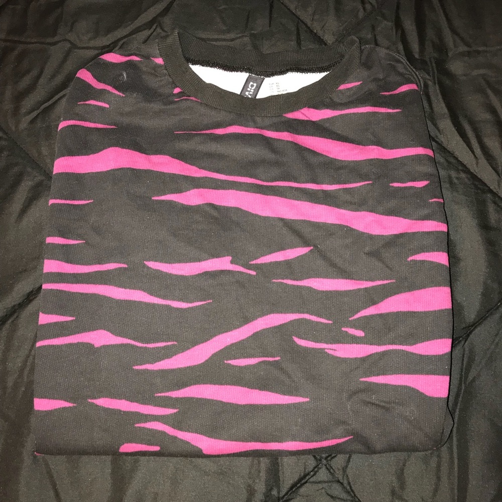 Divided H&M. Long sleeve T